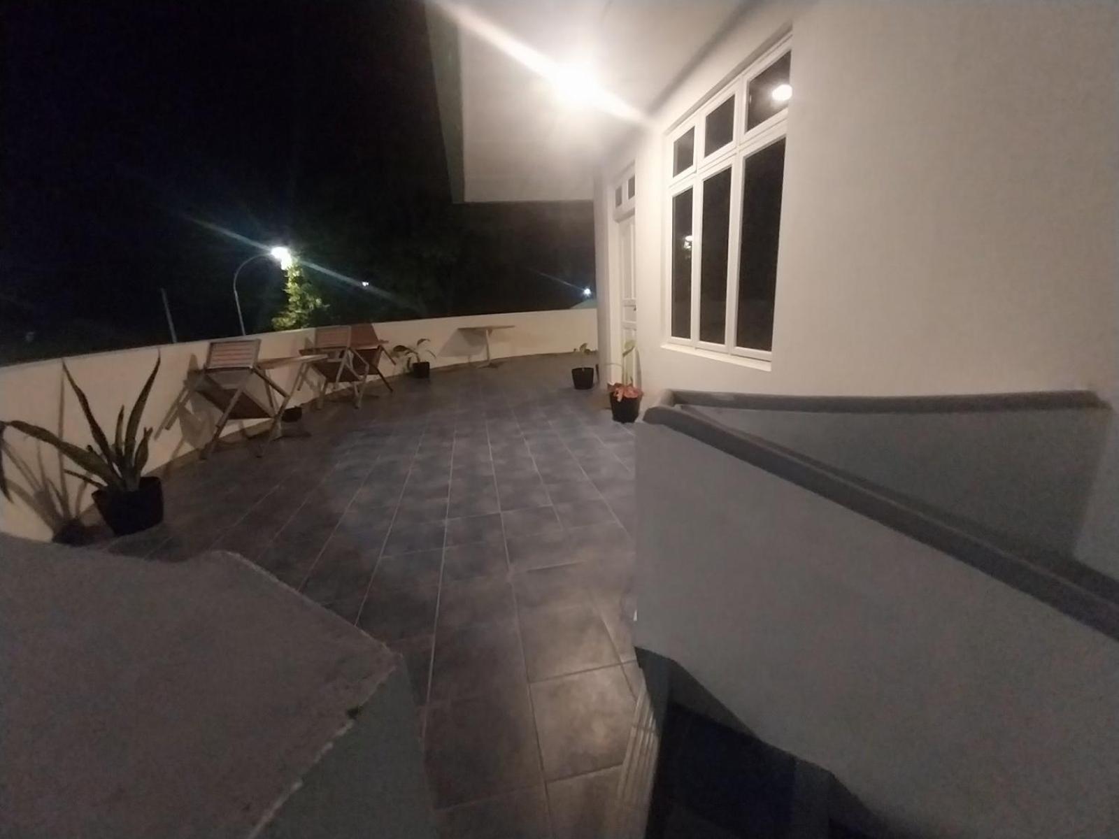 Clove Beach Addu City Exteriör bild